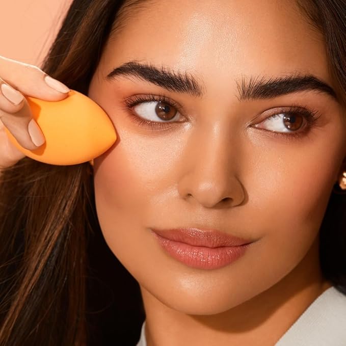 Real Techniques 6 Pack Assorted Makeup Blending Sponges, 3 Miracle Makeup Sponges, For Blending, Baking, And Setting, Use With Foundation & Powder, Dewy or Matte Finish, Cruelty-Free