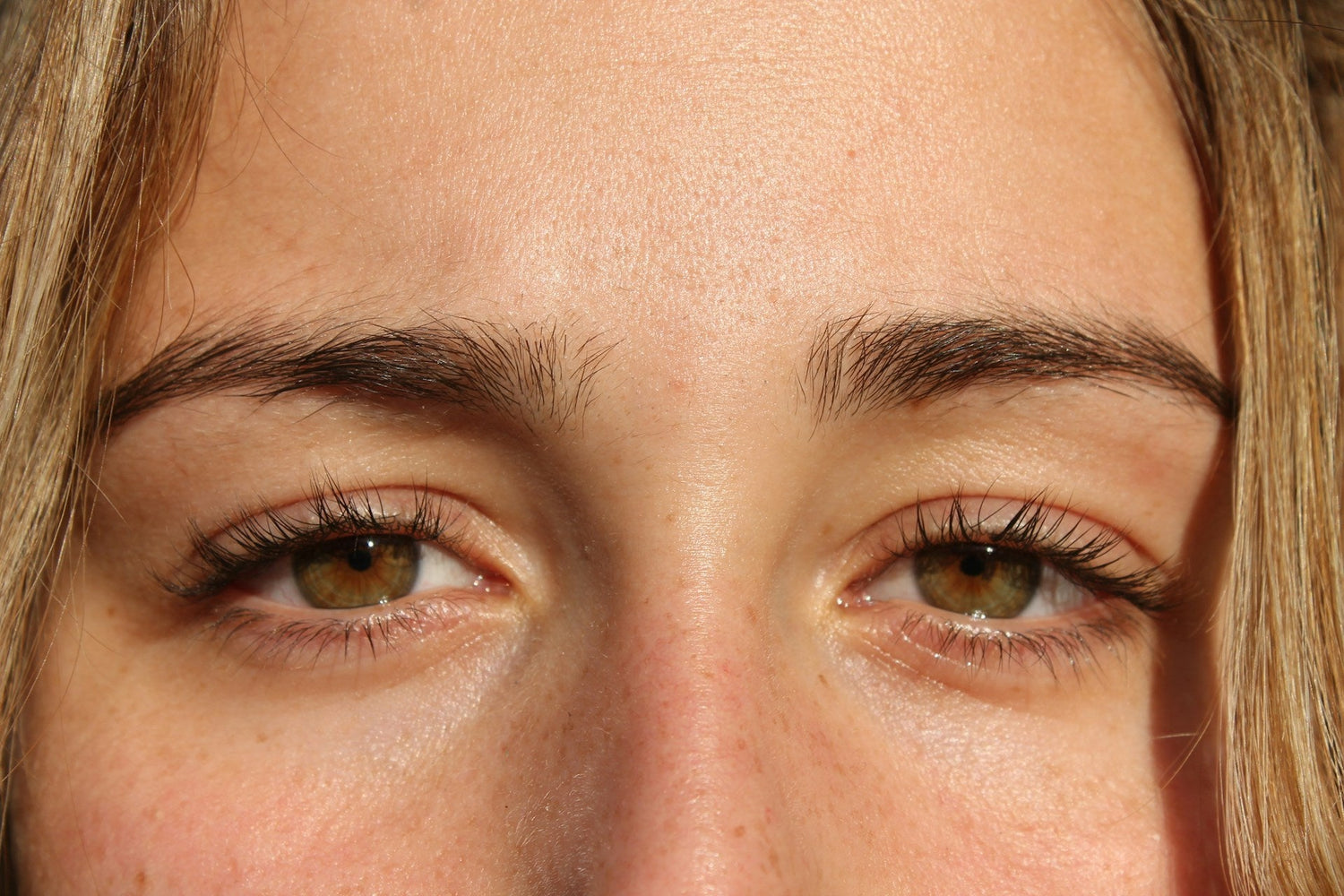 Glowtalebeauty-eyebrow-growth-serum-for-men-and-women