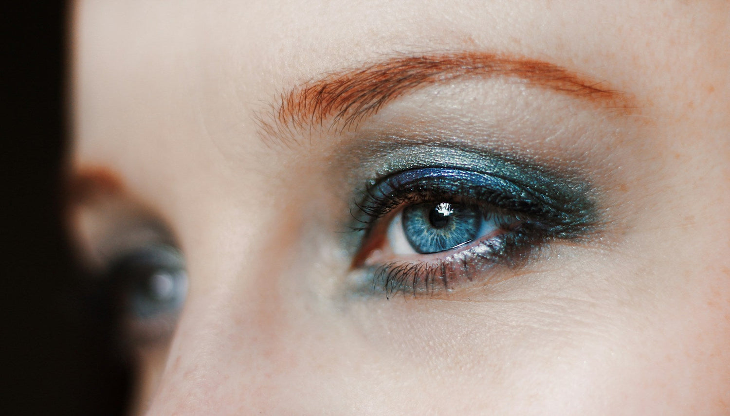 Long-lasting-eyeshadow-colors-for-men-and-women