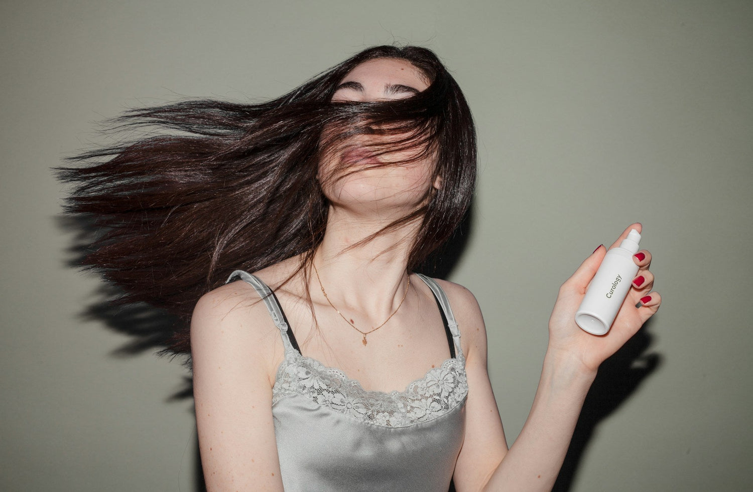 Glowtalebeauty-hydrating-face-mist-for-glowing-skin