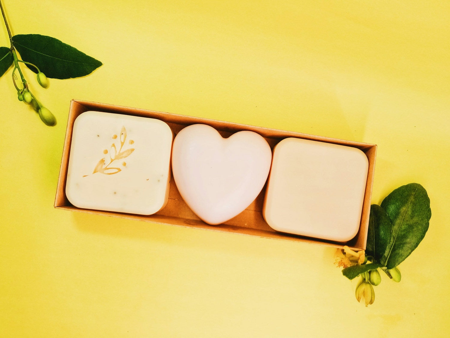 Moisturizing-soap-for-dry-and-sensitive-skin