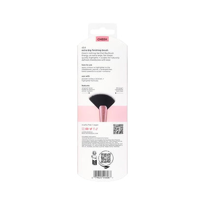 Real Techniques Extra Big Finishing Brush, Large Makeup Brush For Powder Bronzer, Highlight, & Contour, XL Oversized Fan Brush For Quick Application, Cruelty-Free, Synthetic Bristles, 1 Count